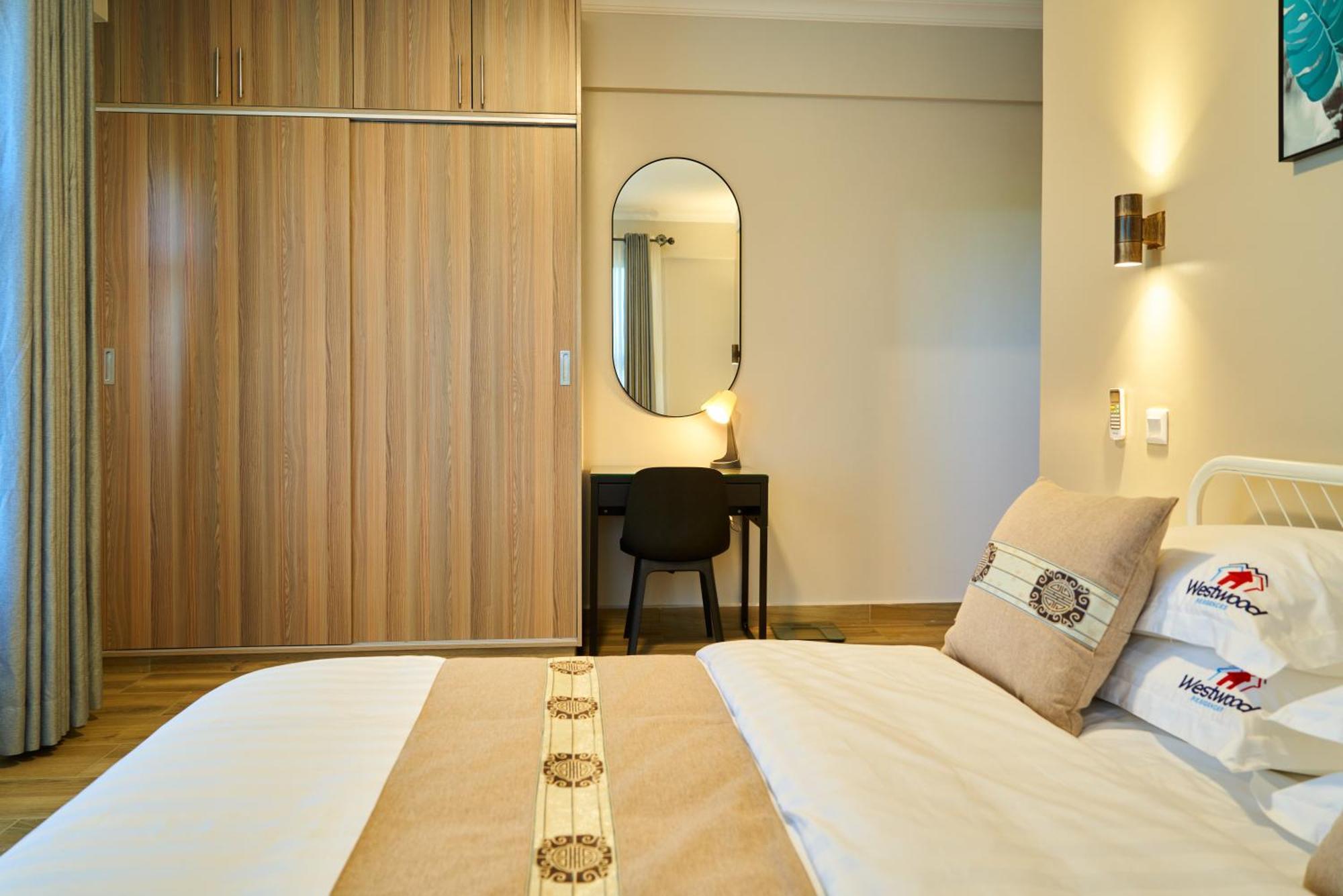 Westwood Residences 阿鲁沙 外观 照片