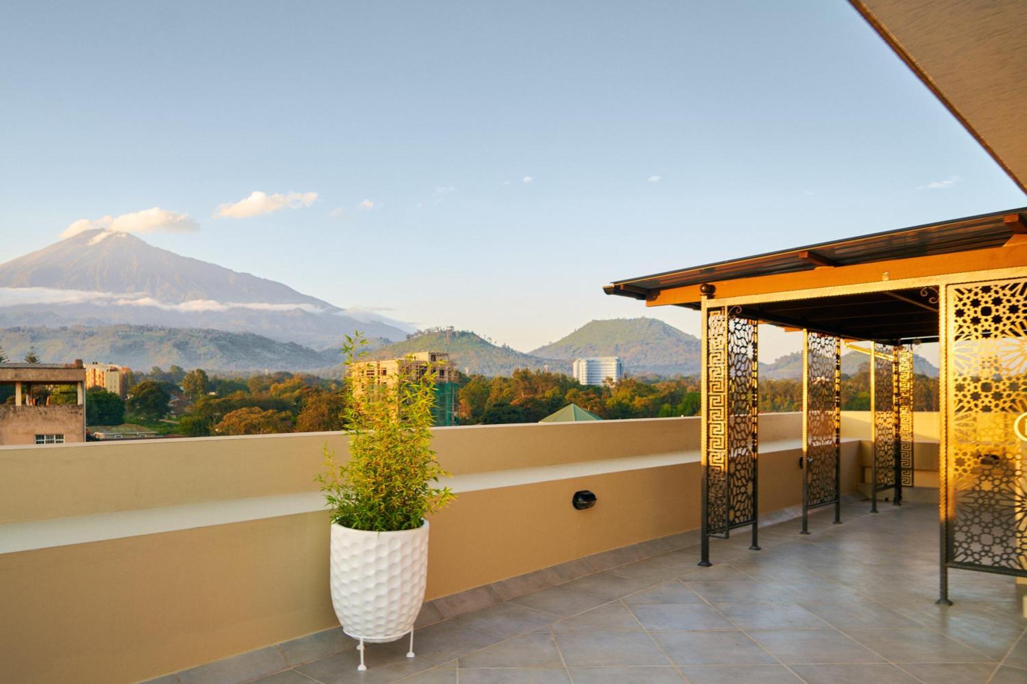 Westwood Residences 阿鲁沙 外观 照片