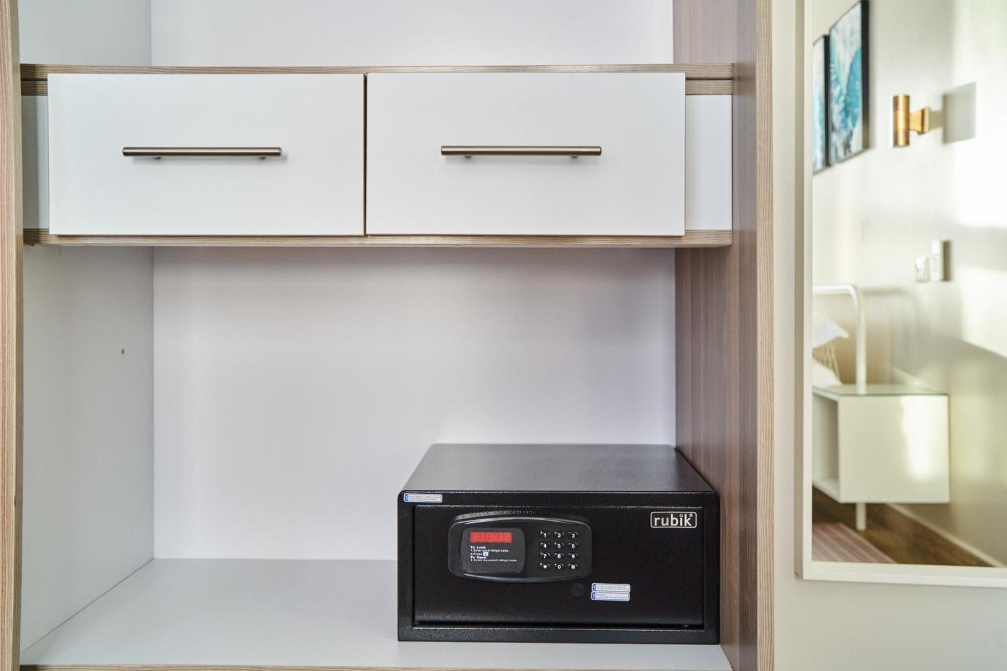 Westwood Residences 阿鲁沙 外观 照片